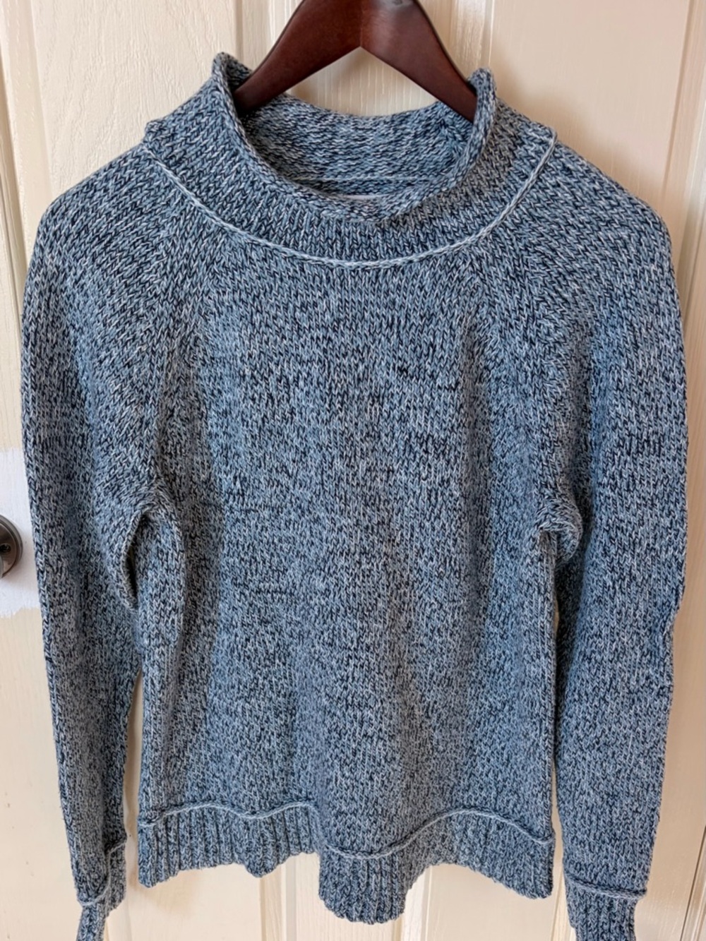 LL Bean Signature Blue Marled Cotton Ragg Sweater, Funnelneck Pullover, Medium.